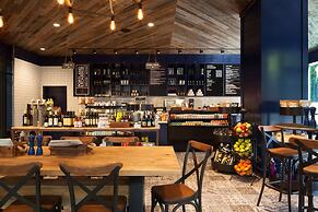 The Porter Portland, Curio Collection by Hilton