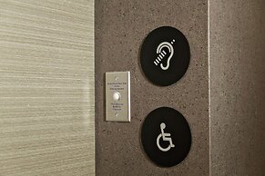 The Porter Portland, Curio Collection by Hilton