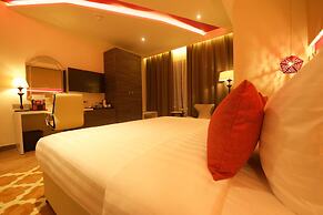 Carnelian By Glory Bower Hotel