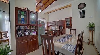 Hanthana Holiday Rooms