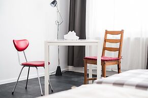 HOSTEL likeHome