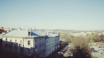 HOSTEL likeHome