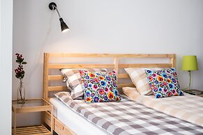 HOSTEL likeHome