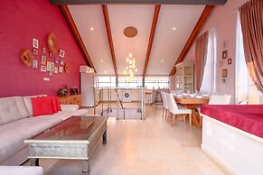 Penthouse & Jacuzzi in Neve Tzedek by FeelHome