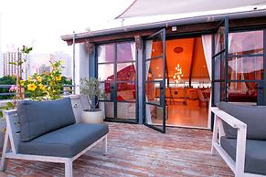 Penthouse & Jacuzzi in Neve Tzedek by FeelHome