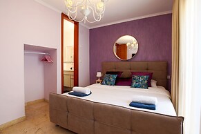 Penthouse & Jacuzzi in Neve Tzedek by FeelHome