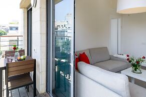 Beach & City Center by FeelHome