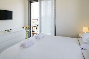 Beach & City Center by FeelHome