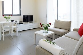 Beach & City Center by FeelHome