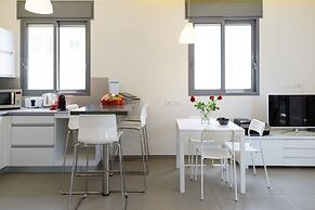 Beach & City Center by FeelHome