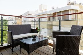 Comfort 3BR & Balcony by FeelHome