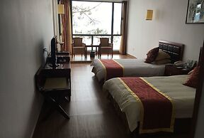 Taiping Lake Clove Garden Hotel