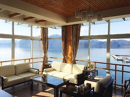 Taiping Lake Clove Garden Hotel