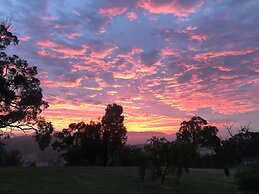 Kangaroo Ridge Retreat