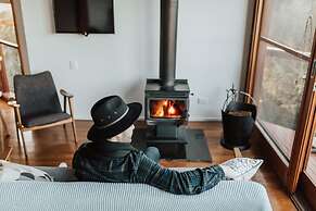 Kangaroo Ridge Retreat