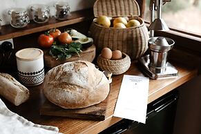 Kangaroo Ridge Retreat