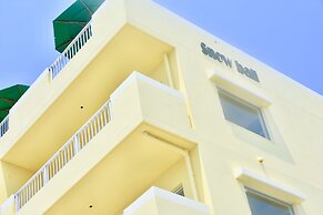 Snow ball Condominium