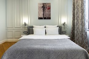 Boutique Apartment 26 16