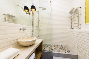 Boutique Apartment 26 16