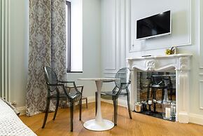 Boutique Apartment 26 16