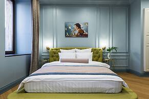 Boutique Apartment 26 16