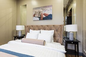 Boutique Apartment 26 16