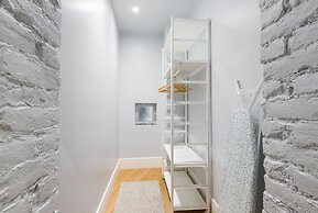 Boutique Apartment 26 16