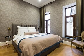 Boutique Apartment 26 16