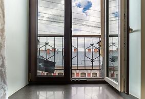 Boutique Apartment 26 16