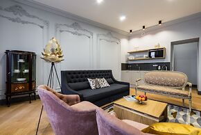 Boutique Apartment 26 16