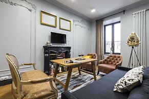 Boutique Apartment 26 16