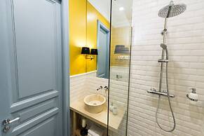 Boutique Apartment 26 16