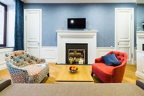 Boutique Apartment 26 16