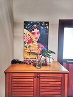 Prince Theatre Heritage Stay Hostel - Silom