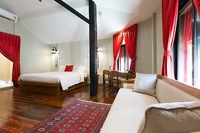 Prince Theatre Heritage Stay Hostel - Silom