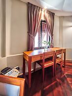 Prince Theatre Heritage Stay Hostel - Silom