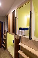 Prince Theatre Heritage Stay Hostel - Silom