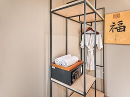 Prince Theatre Heritage Stay Hostel - Silom