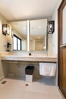 Prince Theatre Heritage Stay Hostel - Silom