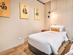 Prince Theatre Heritage Stay Hostel - Silom