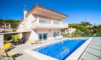 Villa in Lloret de Mar - 104817 by MO Rentals