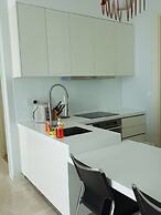 Kardean Intl at Vogue Suite