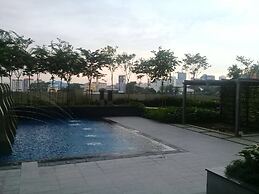 Kardean Intl at Vogue Suite