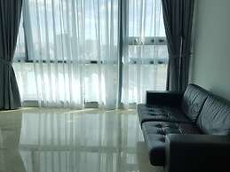 Kardean Intl at Vogue Suite