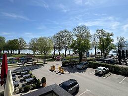 Hotel Schlossblick Chiemsee