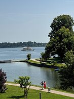 Hotel Schlossblick Chiemsee