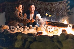 Thousand Nights Camp