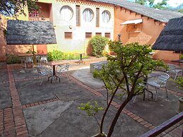 Ndeke Hotel