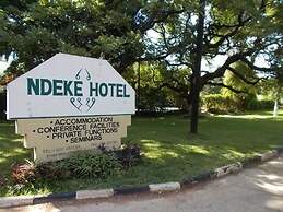 Ndeke Hotel