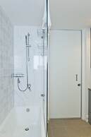 Elegant 2BR with Veranda by FeelHome